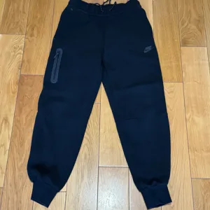 Tech fleece donji deo