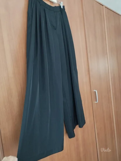 Zara široke pantalone