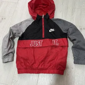 Nike deciji duks suskavi