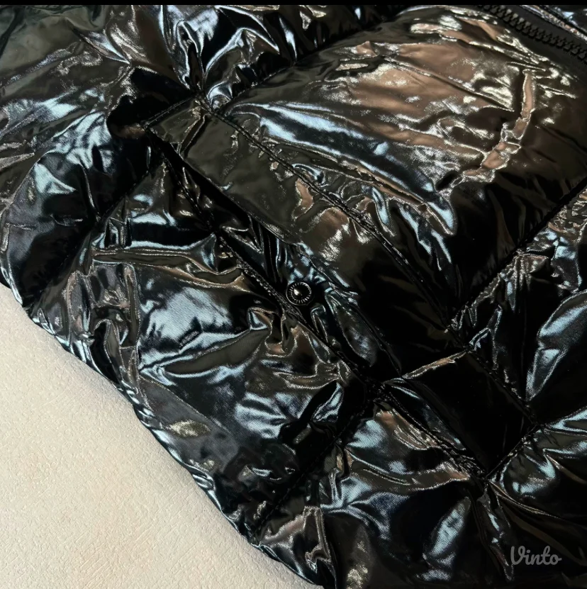 Trapstar jakna - crna