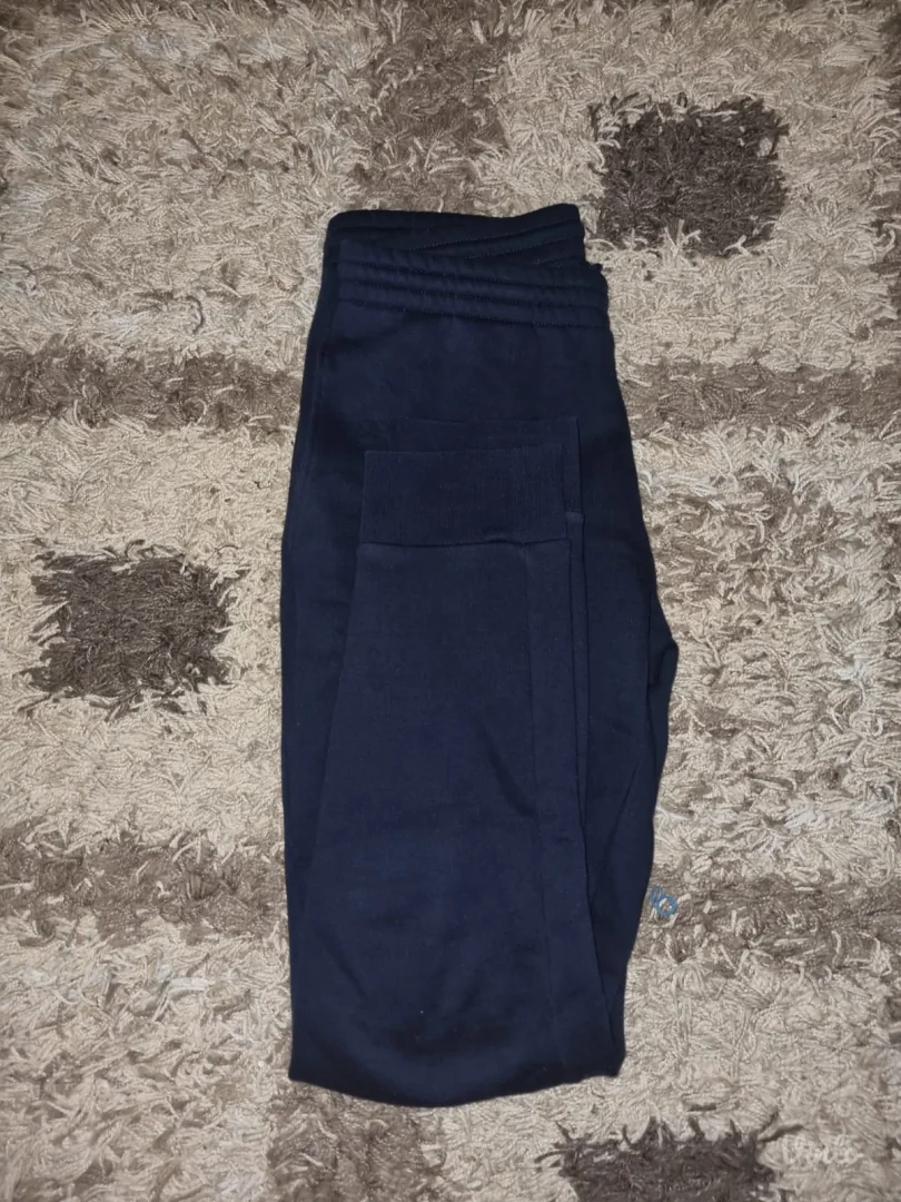 Lacoste trenerka (donji deo)