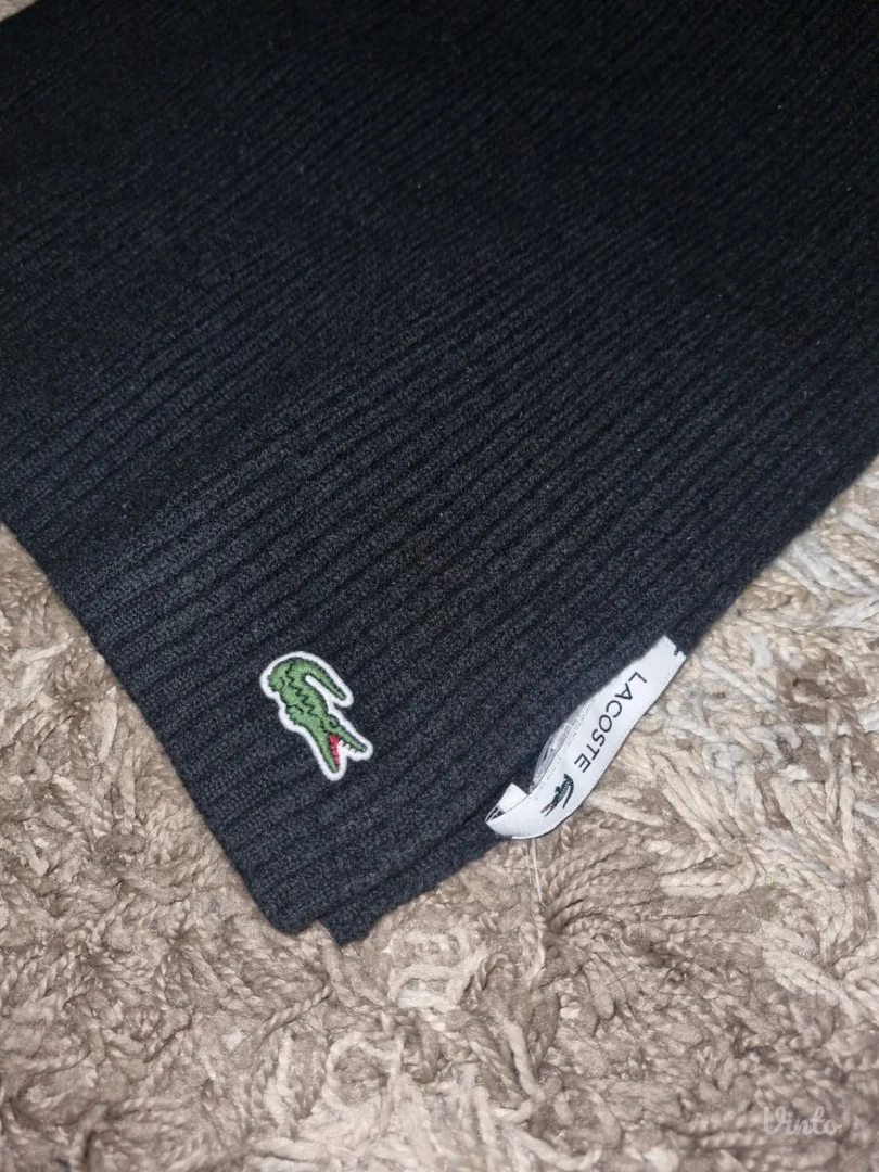 Lacoste sal