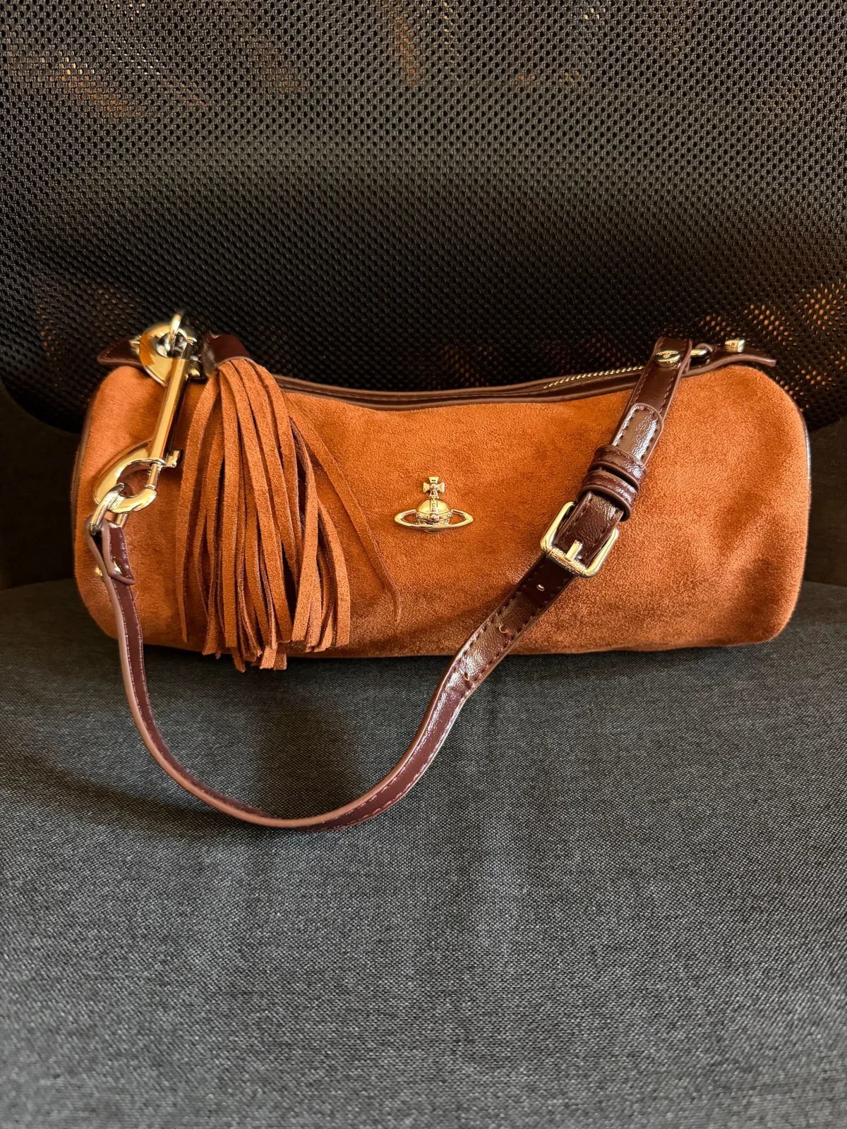 Vivienne Westwood Cindy Suede Cylinder torbica