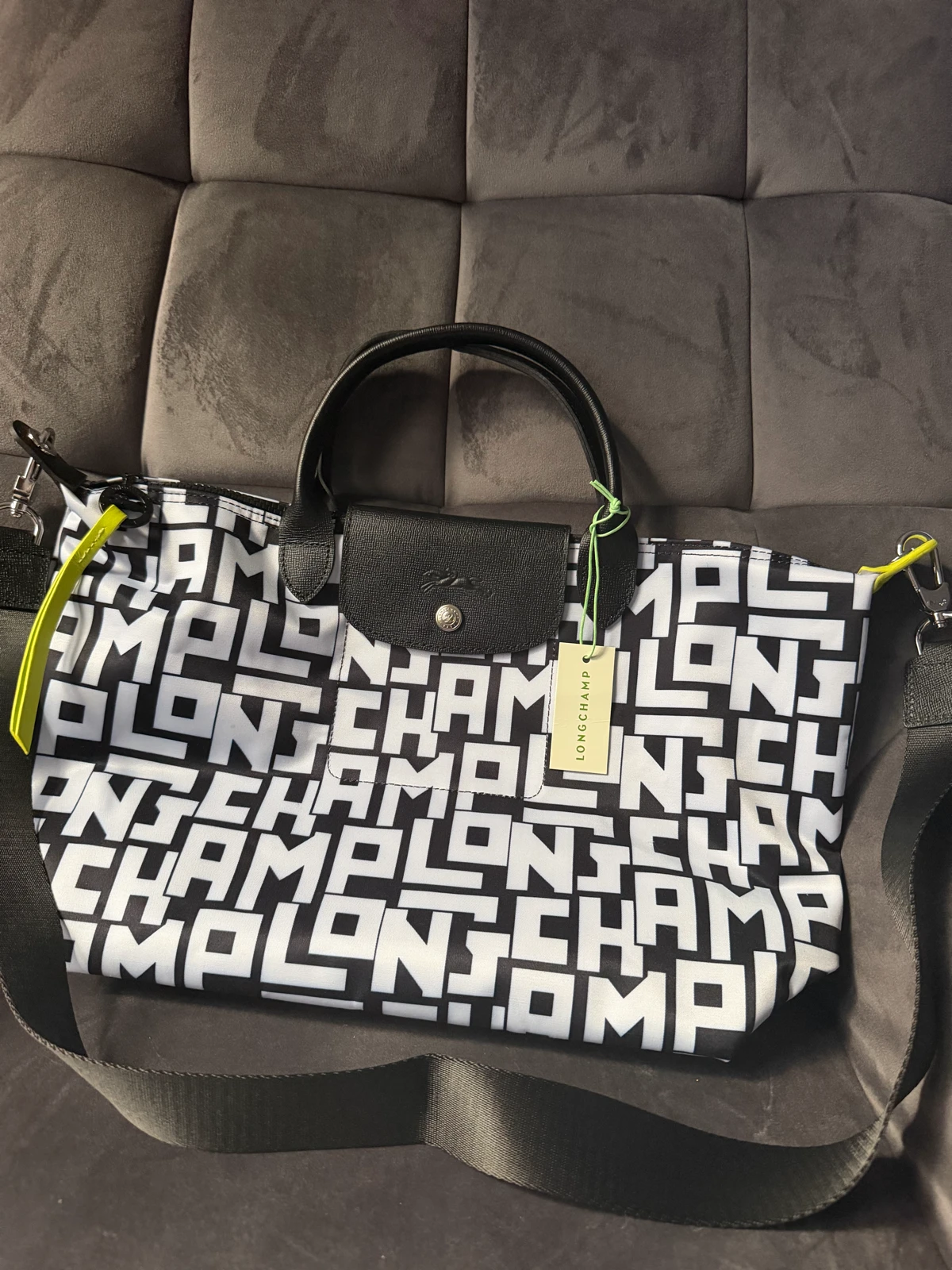 Longchamp Le pliage Medium
