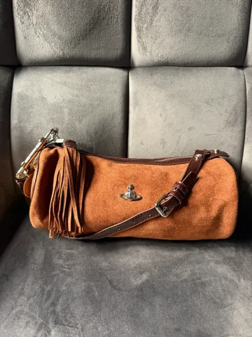 V. Westwood Cindy Suede Cylinder Chocolate torbica