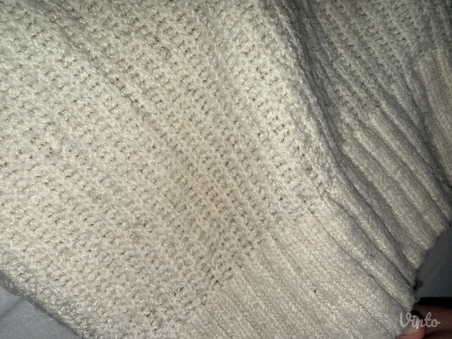 Bež pleteni džemper- Stadivarius