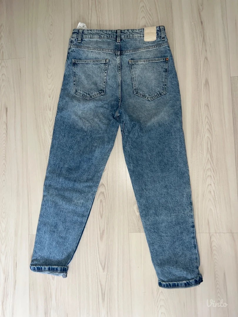 Zara farmerice 36