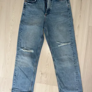 Zara farmerice 34