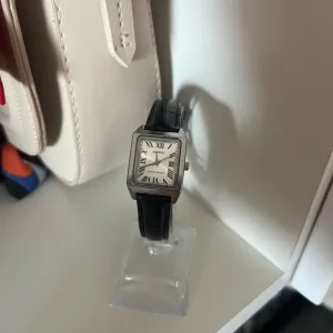 Casio - LTP-V007L-7E1 - ženski sat