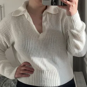 Beli džemper sa V izrazom - LC WAIKIKI