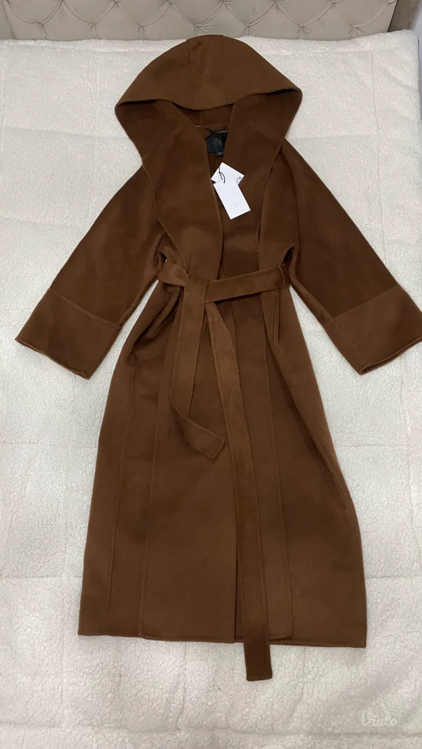 Zara dug kaput sa kapuljačom Nov sa etiketom