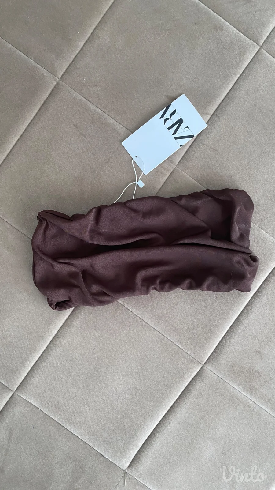 Zara crop top Nov sa etiketom