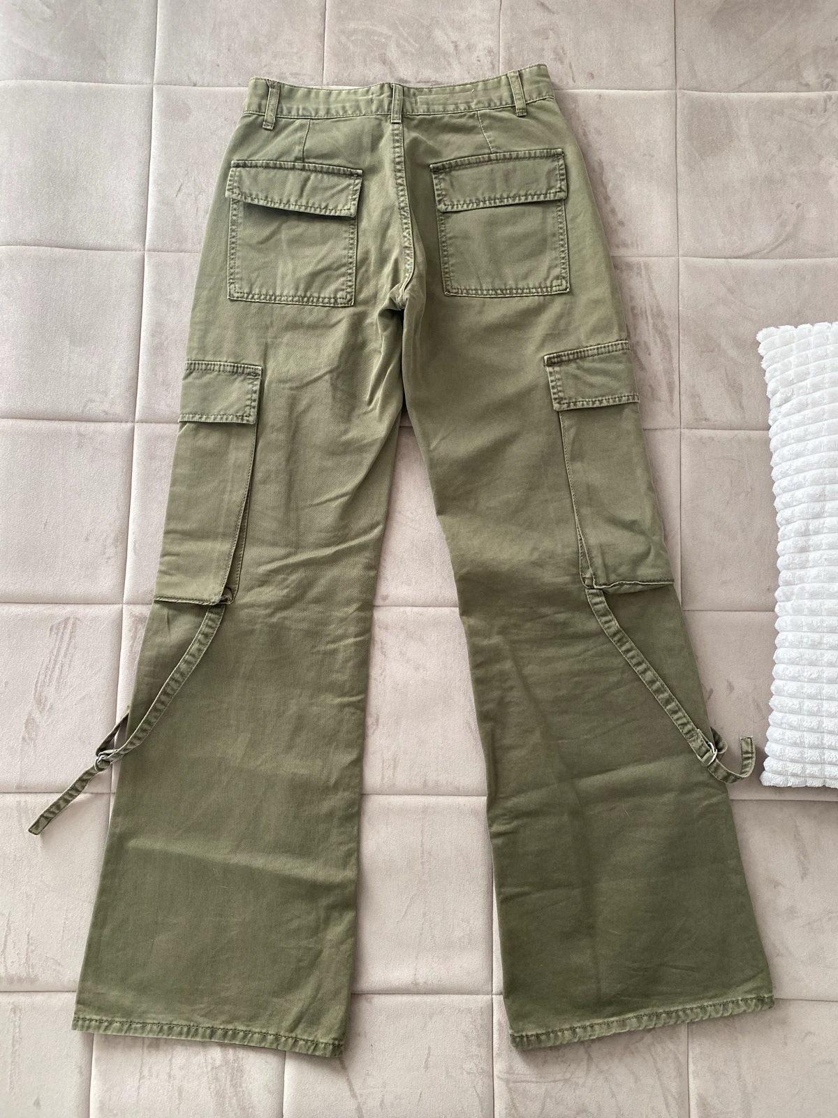 Zara cargo pantalone Nove