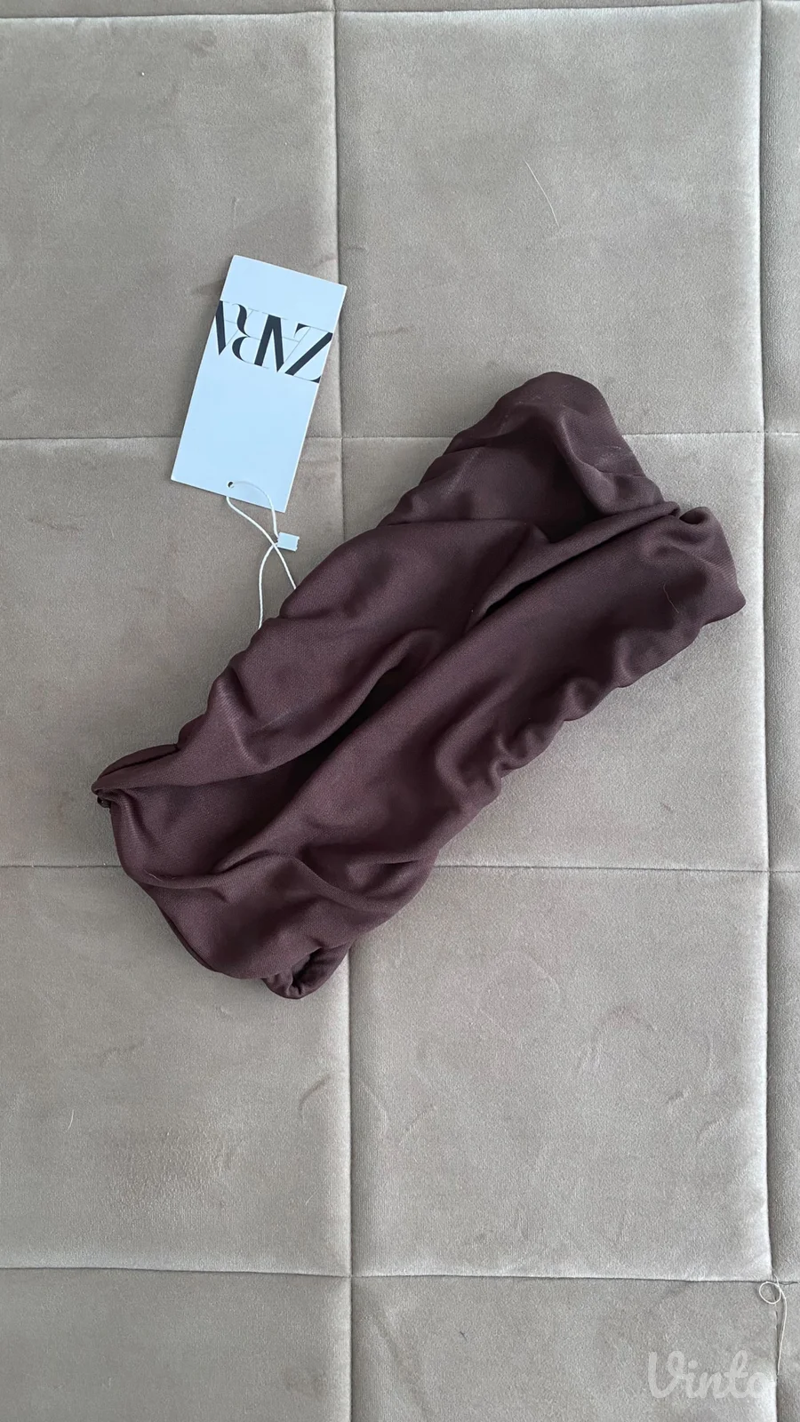 Zara crop top Nov sa etiketom