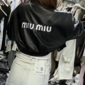 Jakna miu miu
