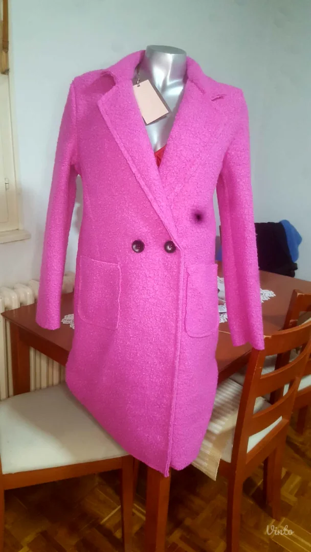 Kaputic nov sa etiketom