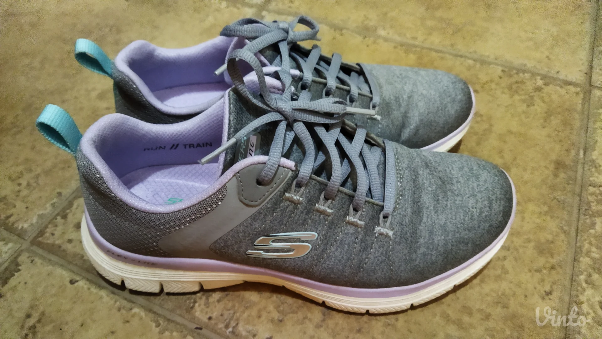 Ženske patike Scechers 37