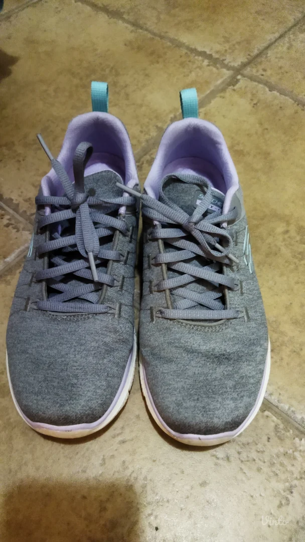 Ženske patike Scechers 37