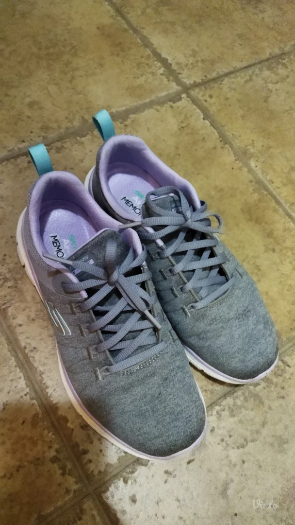 Ženske patike Scechers 37