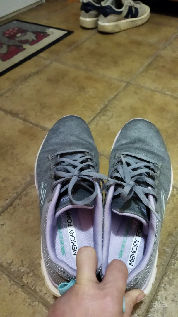 Ženske patike Scechers 37