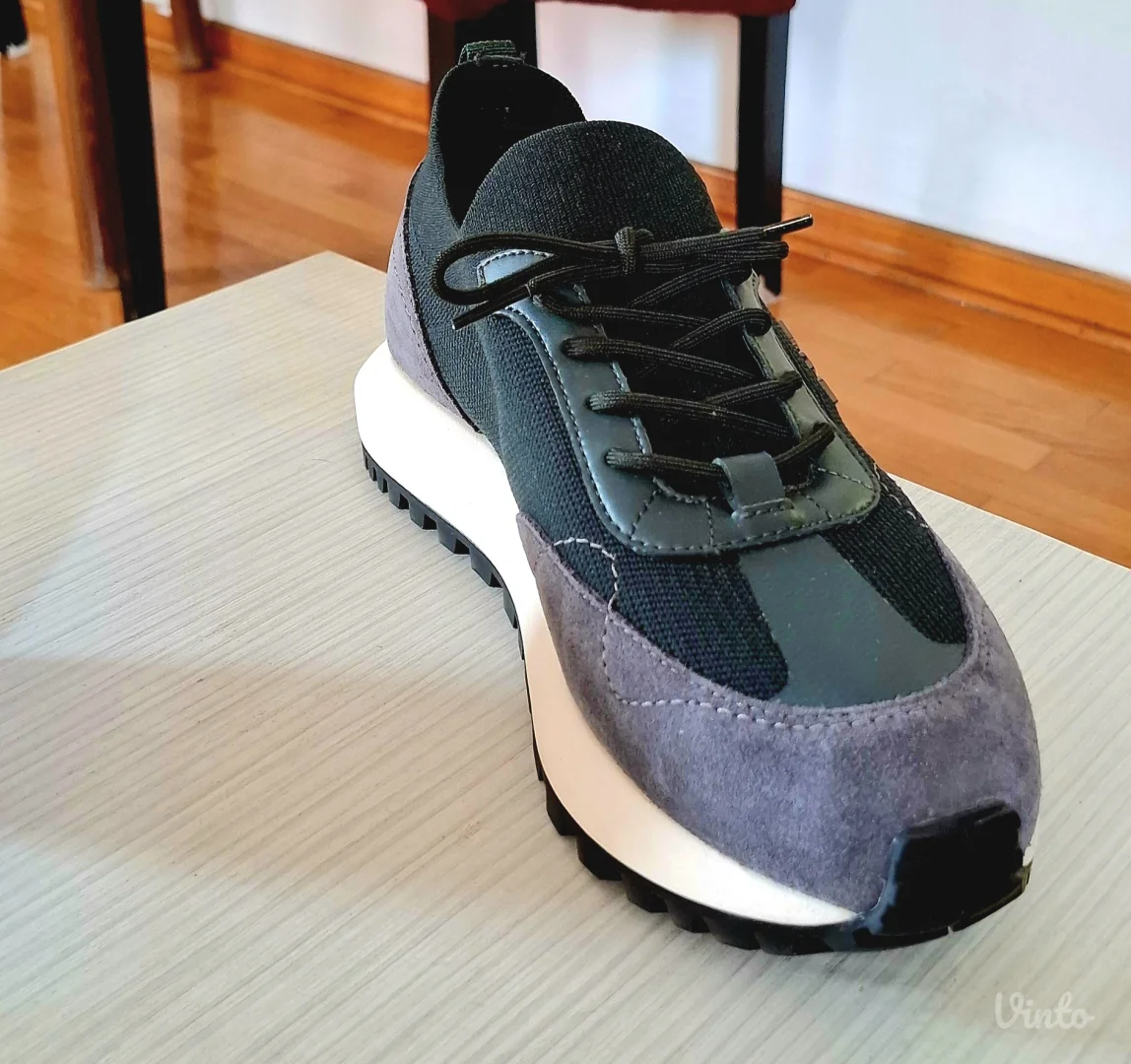 Emporio ARMANI Patike