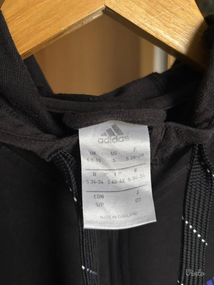 Adidas duks sa kapuljačom