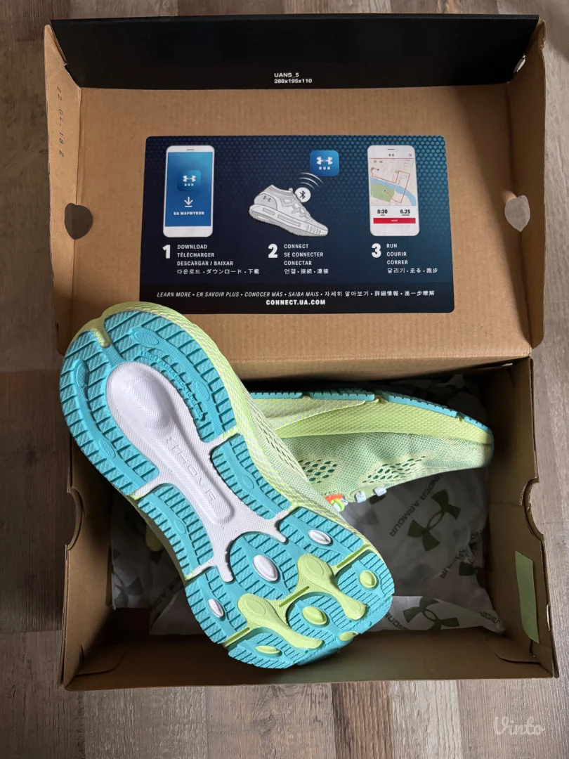 Under Armour HOVR MACHINA 3