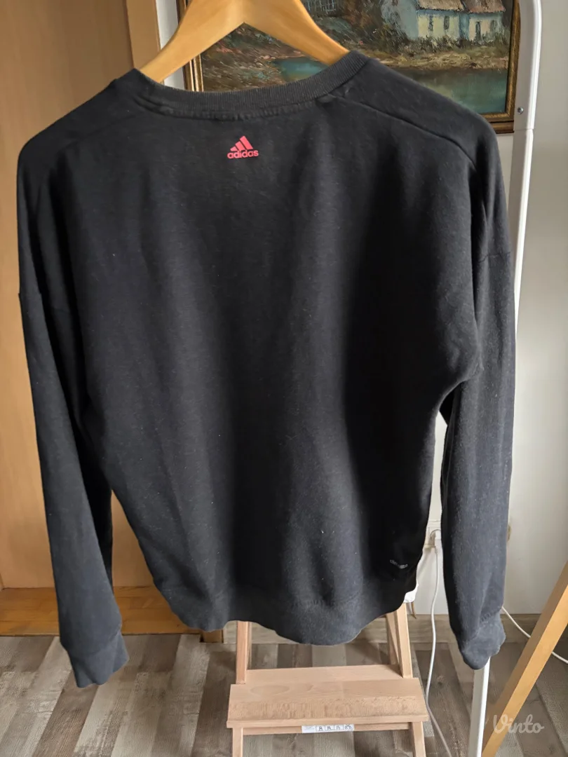 Adidas Essentials duks