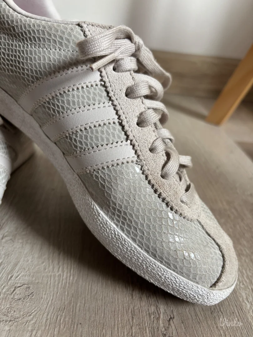 Adidas gazelle