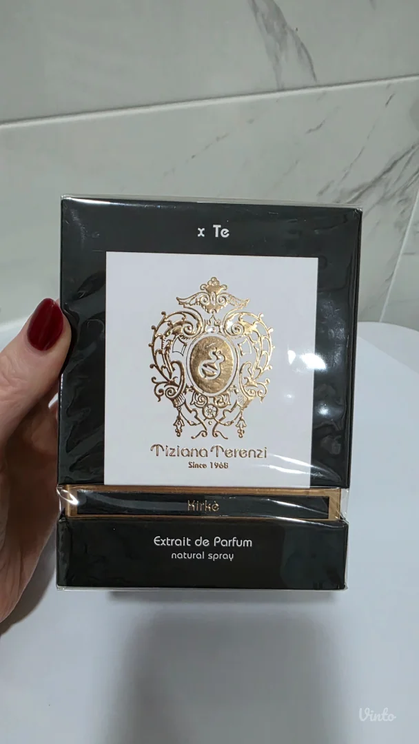 Tiziana Ferenzi Kirke