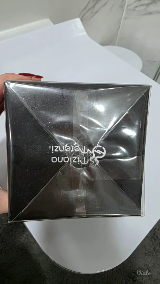 Tiziana Ferenzi Kirke