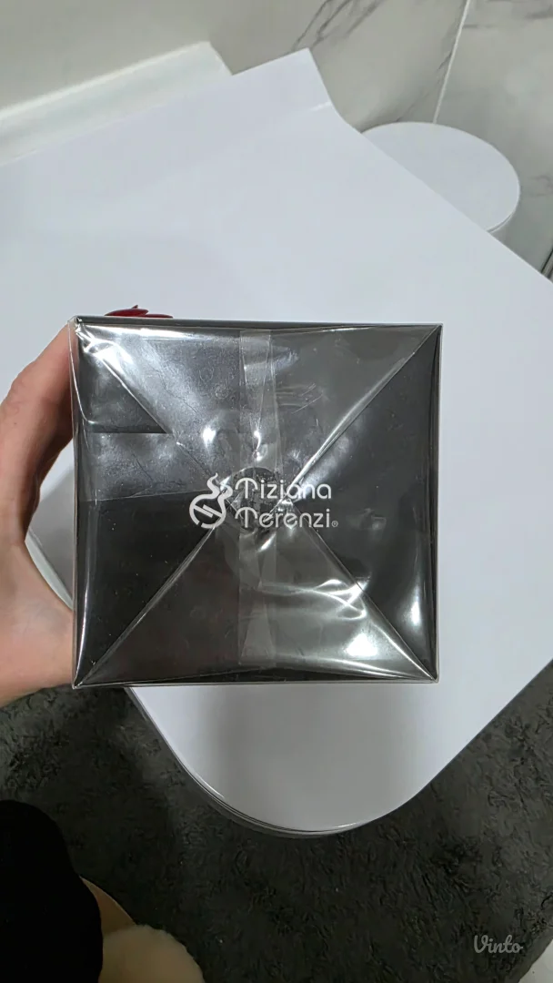 Tiziana Ferenzi Kirke