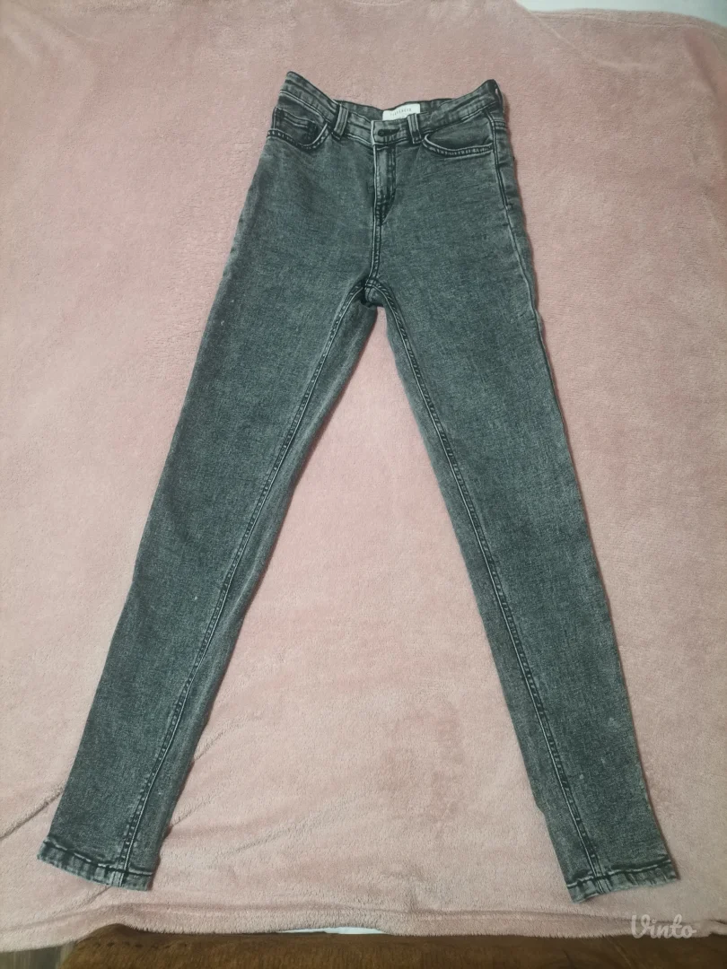 Terranova farmerke, broj 36