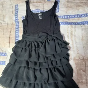 H&M Crna haljinica