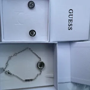 Guess narukvica i mindjuse