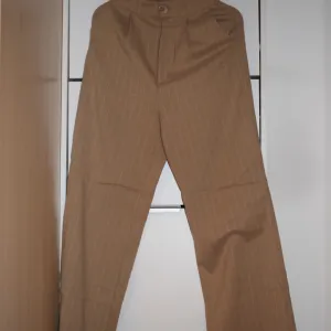 Stradivarius pantalone