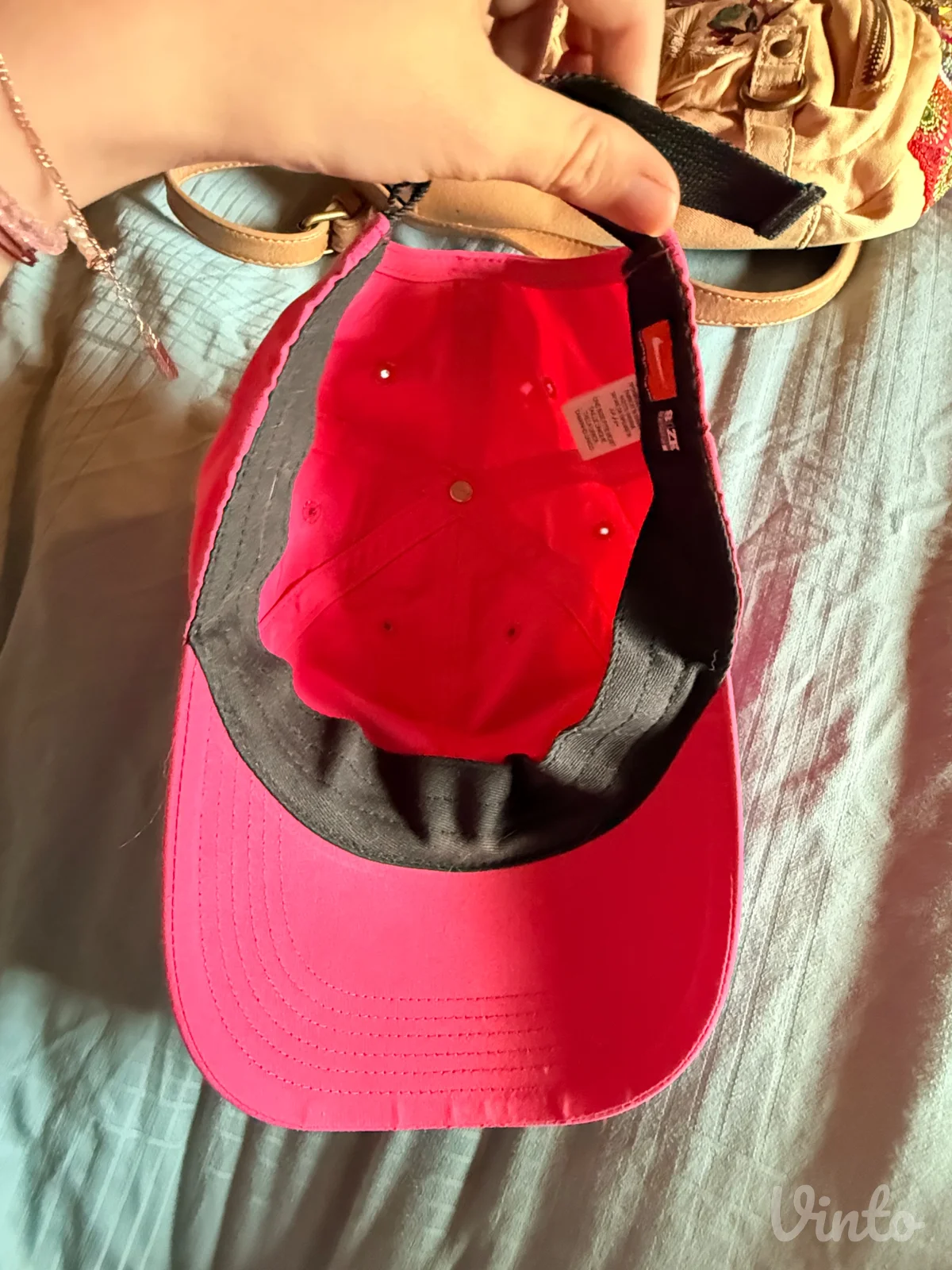Nike kačket ženski