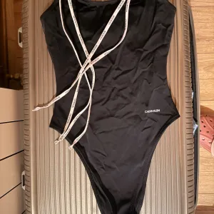Calvin Klein jednodelni kupaći