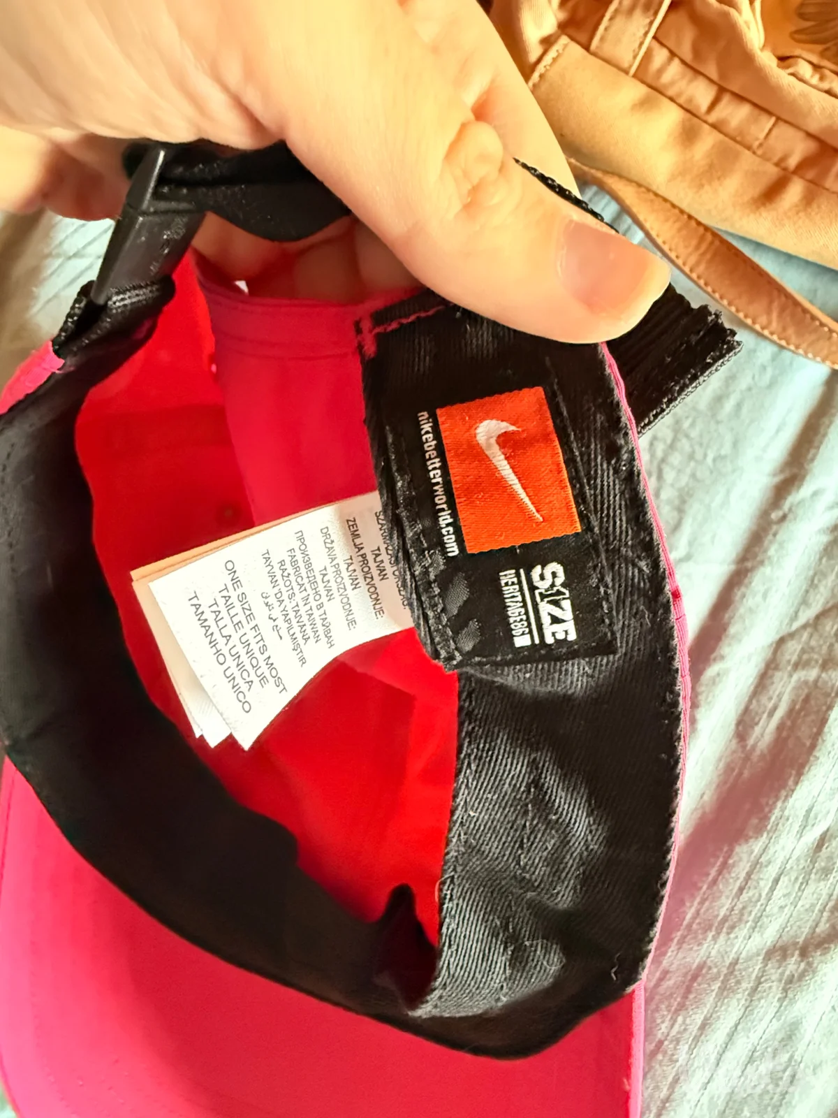Nike kačket ženski