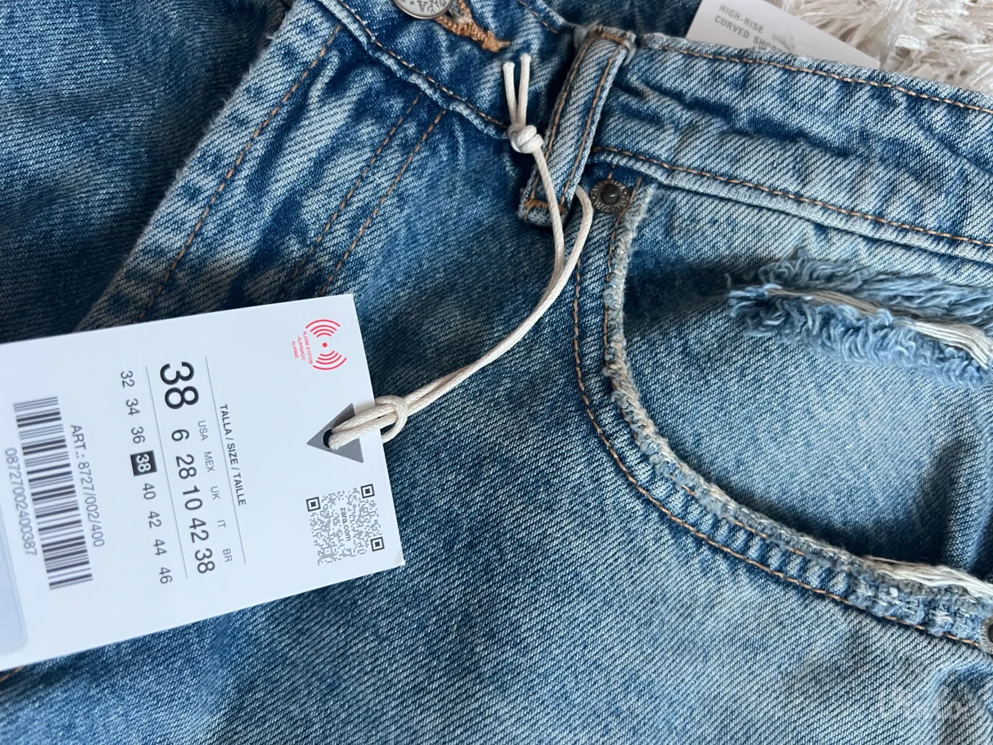 Zara sorts - novo sa etiketom