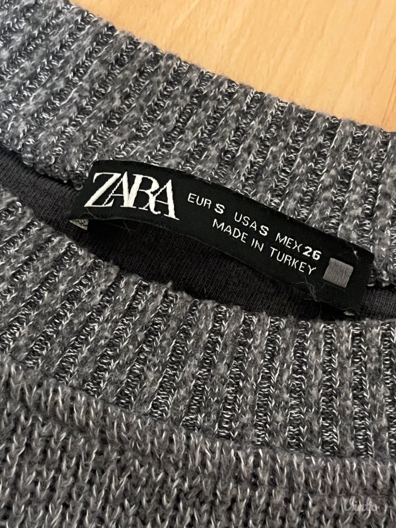 Zara sivi kratki dzemper