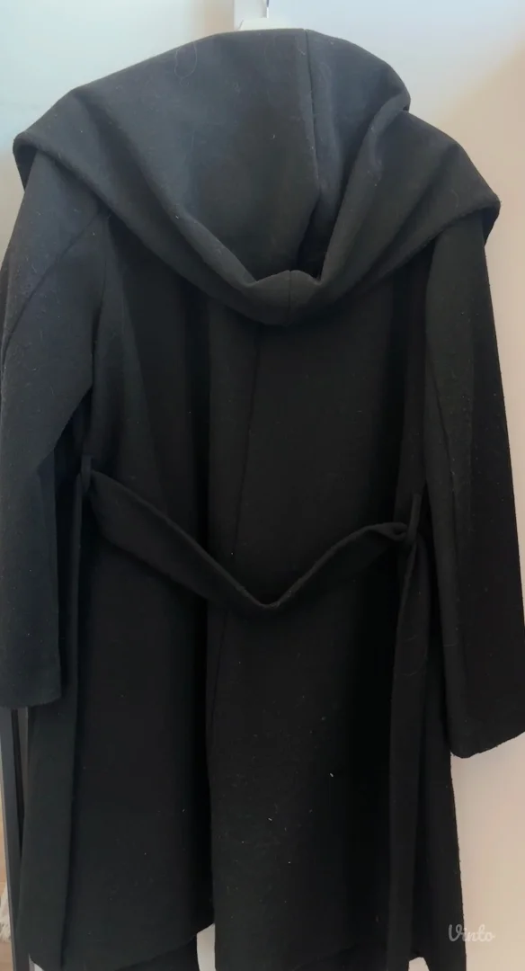 Crni zara kaput sa kapuljacom