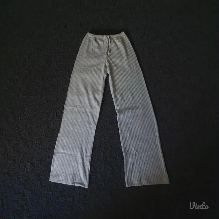 Termo pantalone širokih nogavica