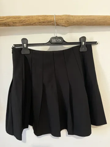 Pull&Bear suknjica
