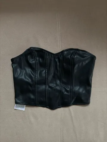 Kožni top - New Yorker