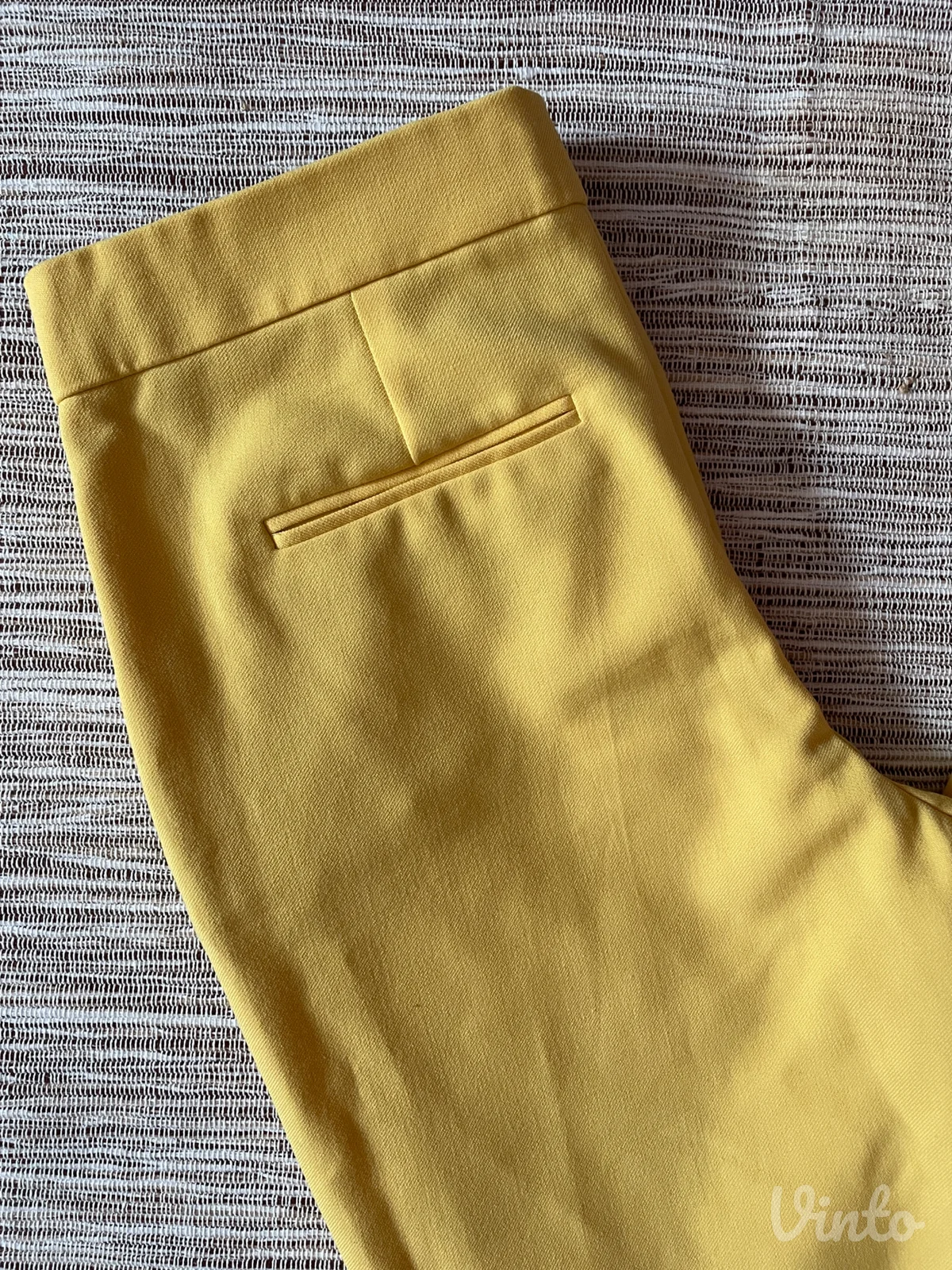 Zara nove žute pantalone