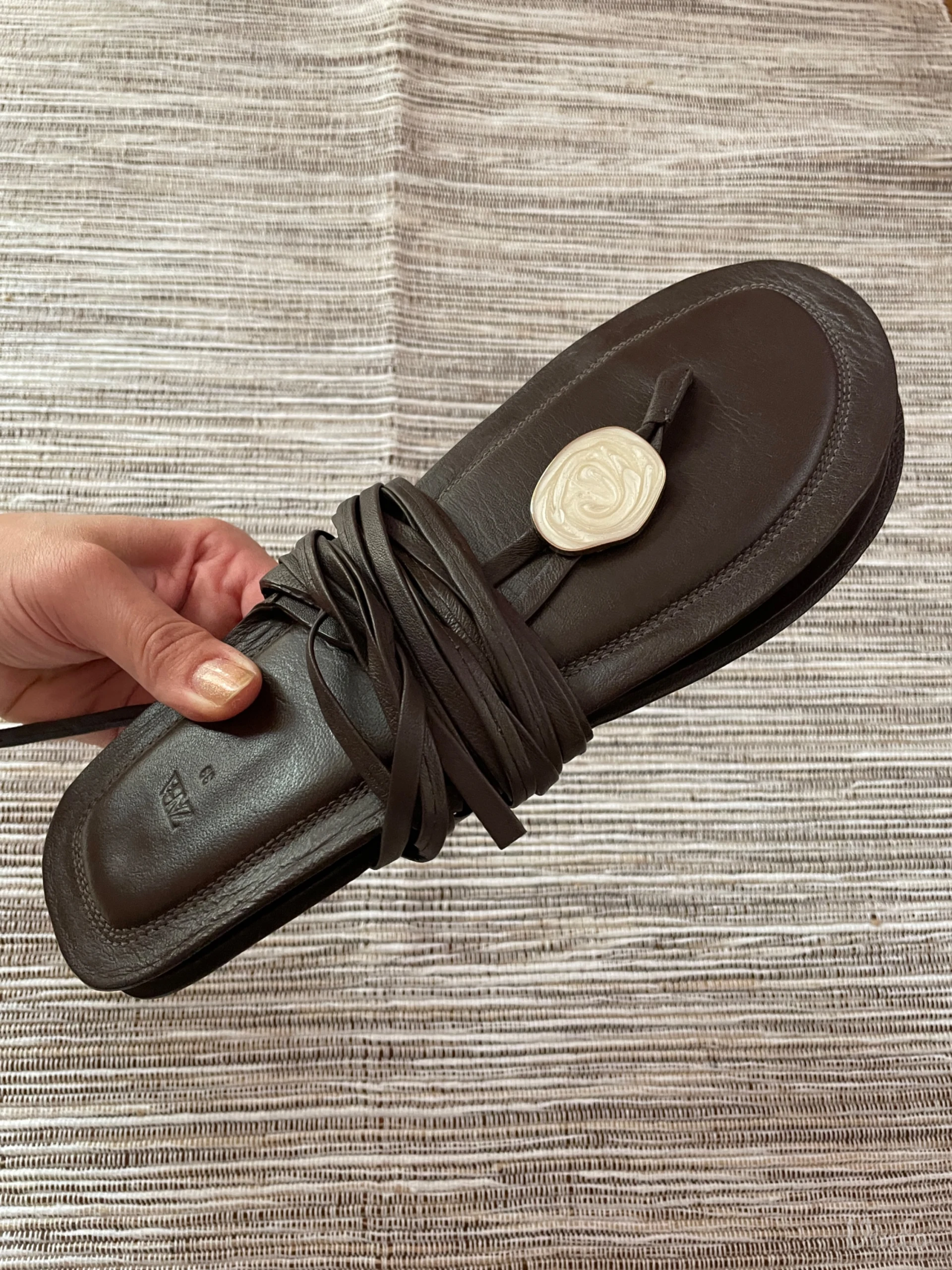 ZARA čokoladne sandale novo 39