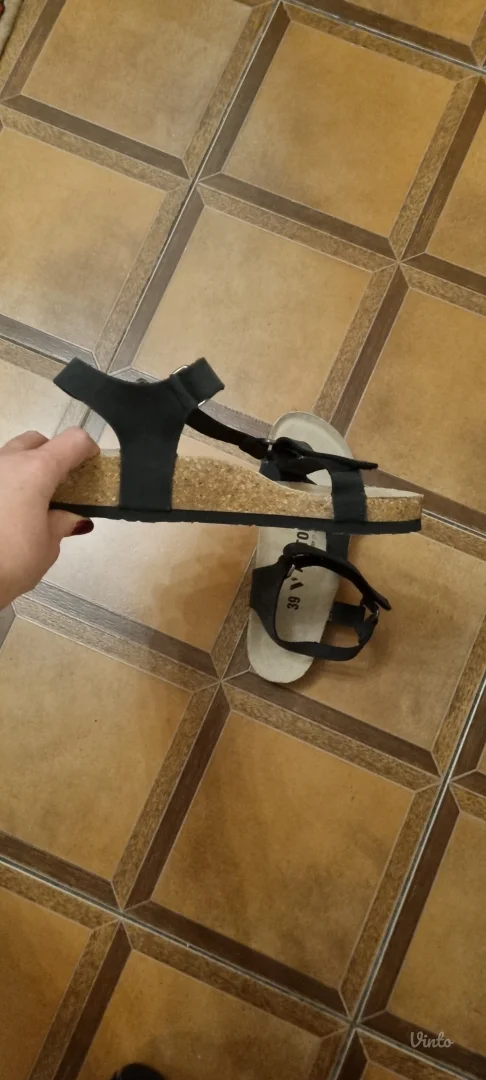 Vesna - Crne sandale na čičak