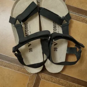 Vesna - Crne sandale na čičak