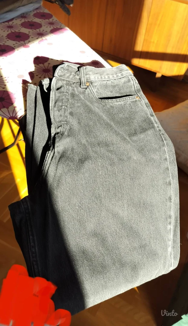 Weekday crne farmerke